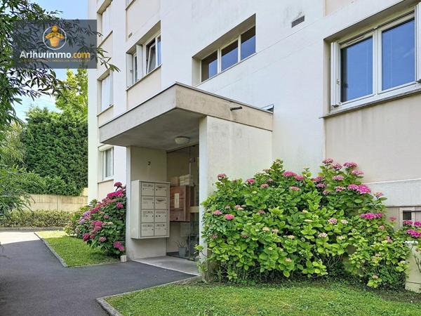 Vente                                                      Appartement
                        
                     3 pièces                      60 m2                     à Soisy-sous-Montmorency