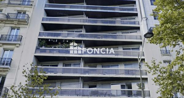 À vendre Parking 13.79 m² - Paris 75014