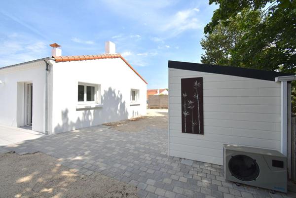 Propriété T5 contemporaine avec piscine proche centre
