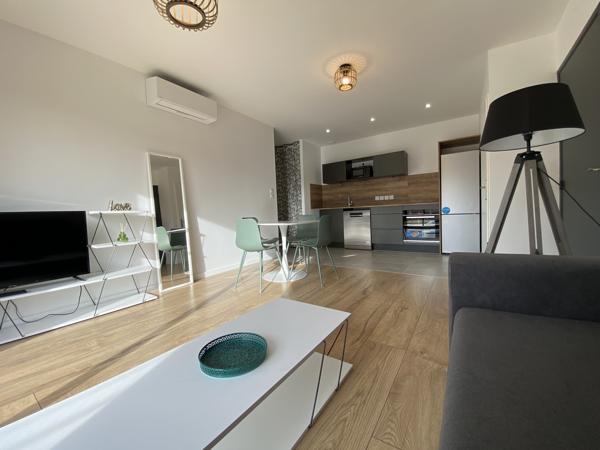 T2 rez-de-jardin 42.84 M² MEUBLÉ toutes charges et consommations comprises