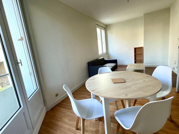 RUE LIONNAISE - T3 MEUBLE - DISPONIBLE LE 03/11
