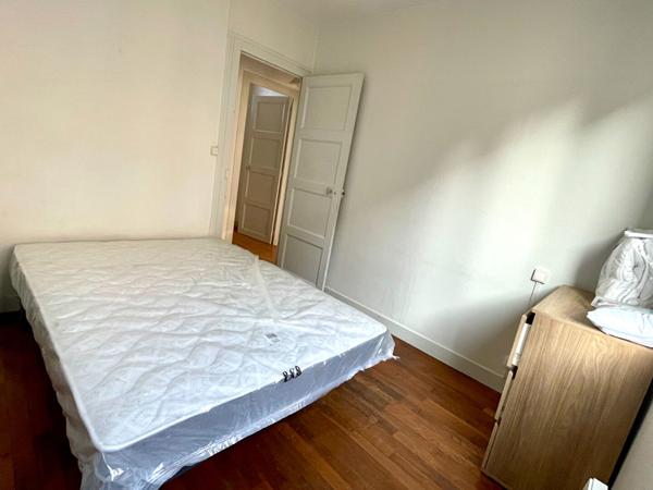 RUE LIONNAISE - T3 MEUBLE - DISPONIBLE LE 03/11