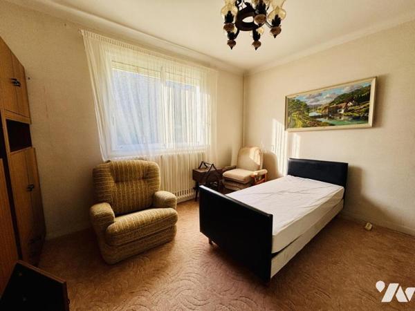 Maison de plain-pied – 107 m² – Grand jardin clos de 1 300 m² – Proche centre-bourg