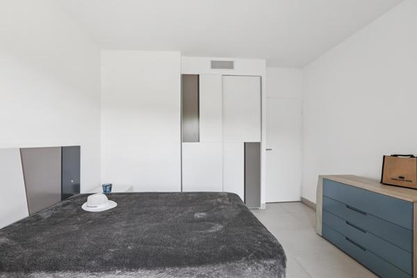 "Appartement d’Exception avec Terrasse et Piscine – Clé en Main, Vue Nature !"