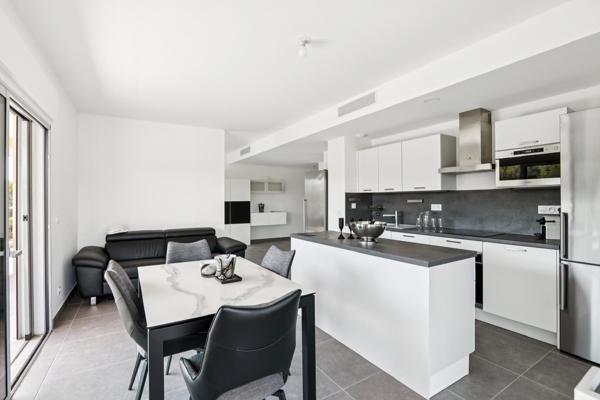 "Appartement d’Exception avec Terrasse et Piscine – Clé en Main, Vue Nature !"