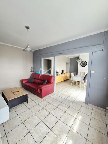 Maison semi individuelle, garage et jardin