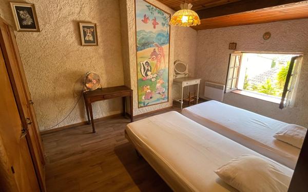 Maison à vendre    6 pièces • 178 m2 Saint-Cyr-sur-Mer