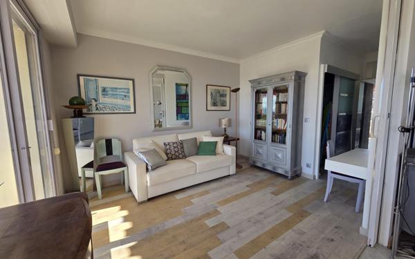 Appartement à louer    3 pièces •  Nice