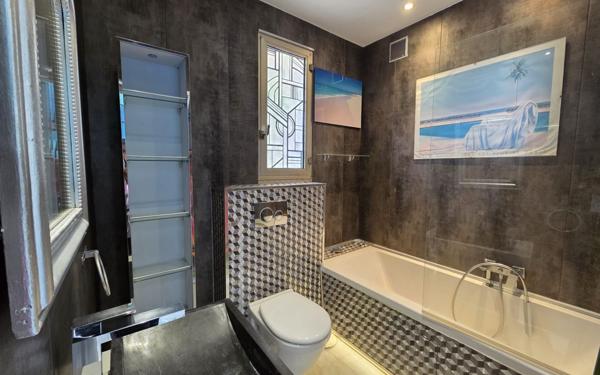 Appartement à louer    3 pièces •  Nice