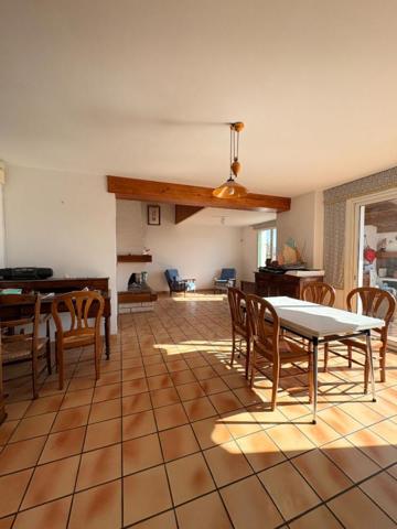 MAISON DE VILLE - PORT JOINVILLE