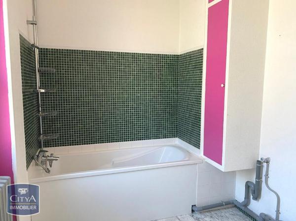 Appartement à louer 4 pièces 116.3m² Brive-la-Gaillarde (19100)