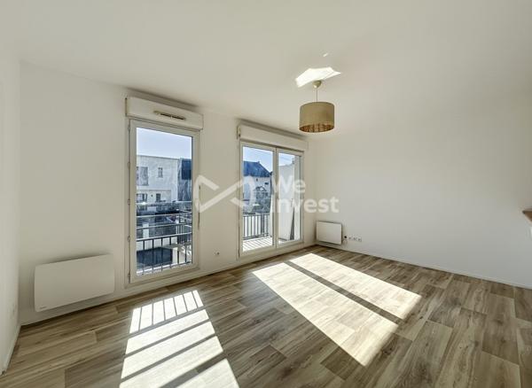 Les Coteaux-Appartement 2 pièces avec Terrase, Balcon et Parking – Immeuble 2010