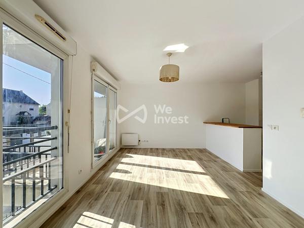 Les Coteaux-Appartement 2 pièces avec Terrase, Balcon et Parking – Immeuble 2010