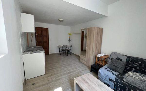 Appartement à louer    1 pièce •  Compiègne