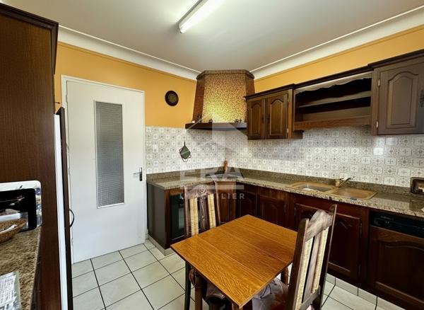 Grande maison familiale - 5 chambres & sous sol total