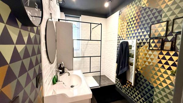 A VENDRE - MAISON 7 PIECES - 44470 MAUVES-SUR-LOIRE