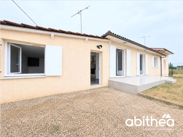 Maison de plain pied de 91 m2 rénovée, à louer en non meublée au coeur de Galgon !