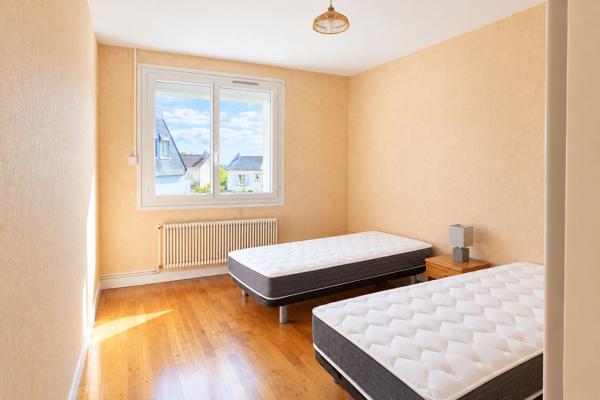 Donges centre, appartement T3 meublé au 1er étage - Jardin commun