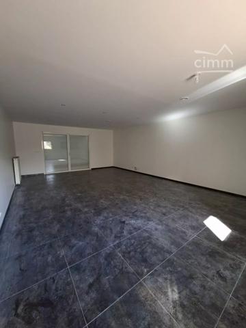 GOLFECH. Maison ancienne rénovée de type V sur terrain clos de 849m²; Double garage indépendant.