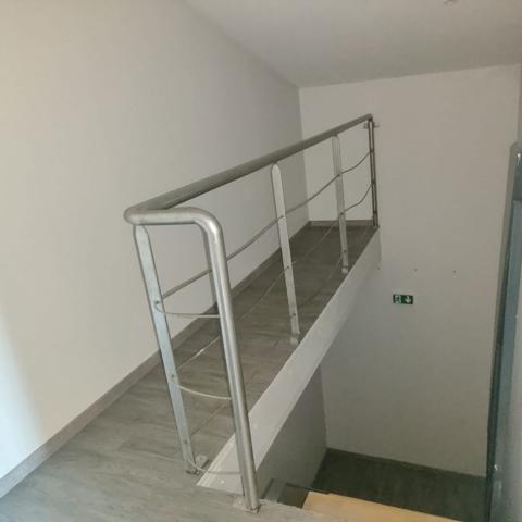 Local commercial à L'Isle sur la Sorgue de 75m²