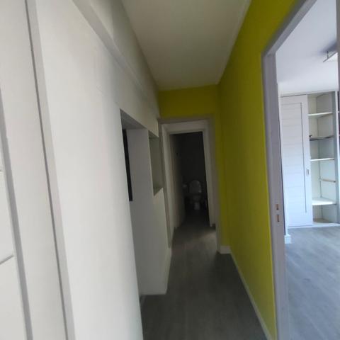 Local commercial à L'Isle sur la Sorgue de 75m²