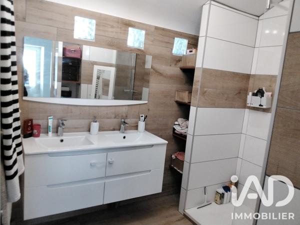 Maison à vendre 6 pièces 160 m² Doué-en-Anjou