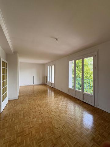 VALENCE CHATEAUVERT 76 M²
