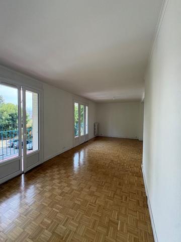 VALENCE CHATEAUVERT 76 M²