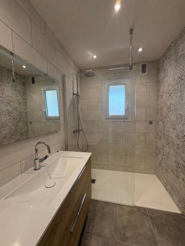 VALENCE CHATEAUVERT 76 M²