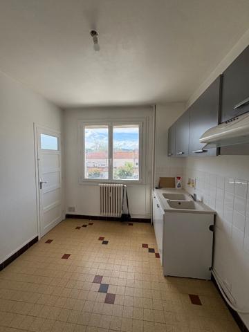 VALENCE CHATEAUVERT 76 M²