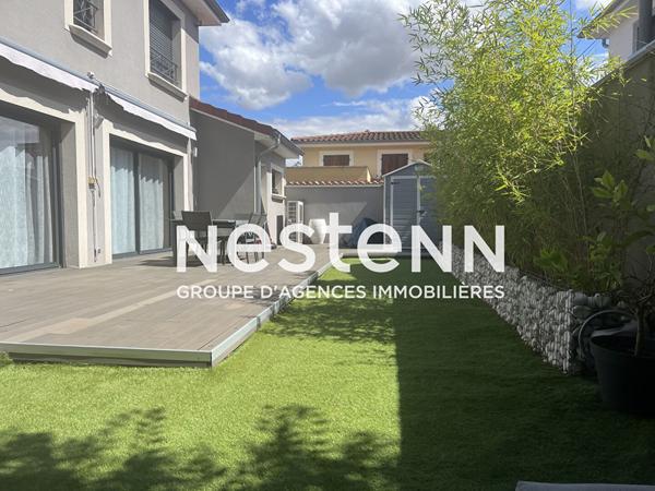 Grande Maison Ultra moderne Moderne de 2014 T6 avec 3 chambres Garage Centre Mediathèque- 69500 BRON