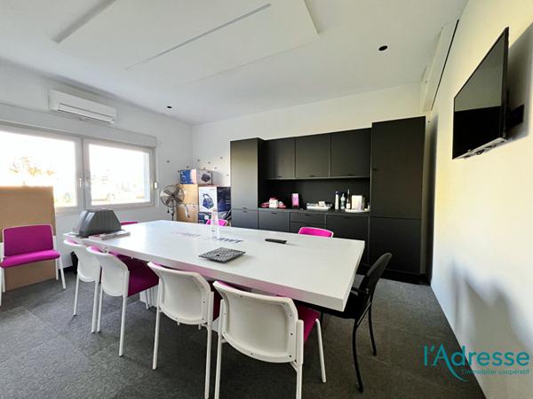 Local d'activité 931 m2