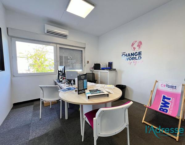 Local d'activité 931 m2