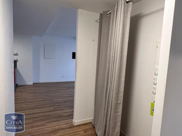 Appartement à louer 2 pièces 64.05m²