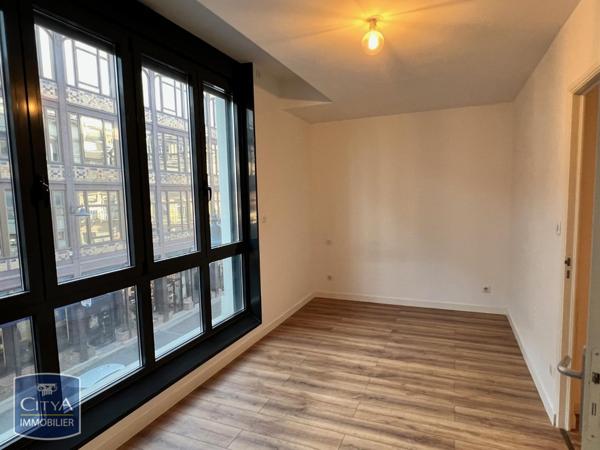 Appartement à louer 2 pièces 64.05m²