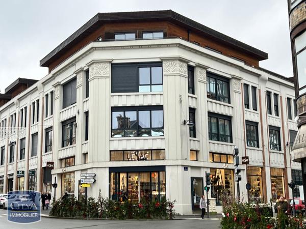 Appartement à louer 2 pièces 64.05m²