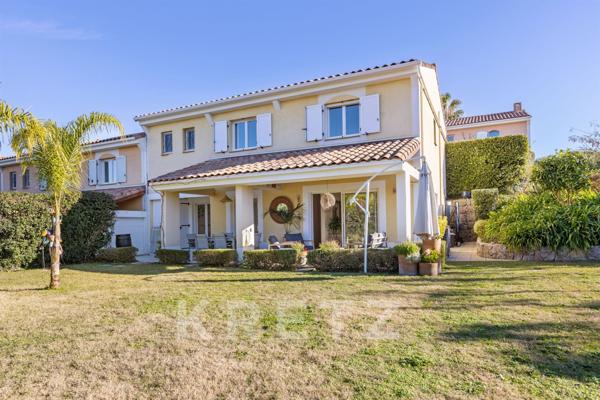 VILLA DANS LE PRESTIGIEUX DOMAINE SÉCURISÉ CANNES GRAND PARC