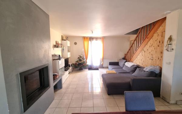 Maison à vendre    5 pièces •  Ussy-sur-Marne