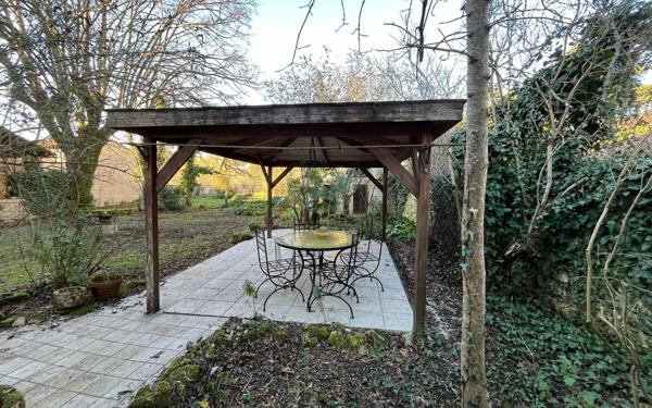 Maison à vendre    4 pièces •  La Rochefoucauld