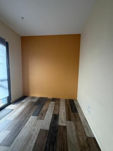 OPPORTUNITÉ RARE DE BUREAU DE 10 M², ACCESSIBLE ET PRÊT À L'EMPLOI.