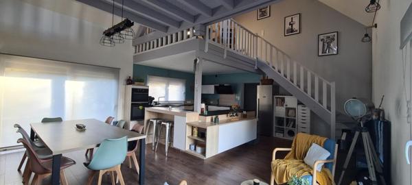 Maison familiale sur terrain d'environ 15 ares