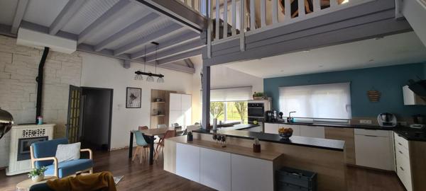 Maison familiale sur terrain d'environ 15 ares