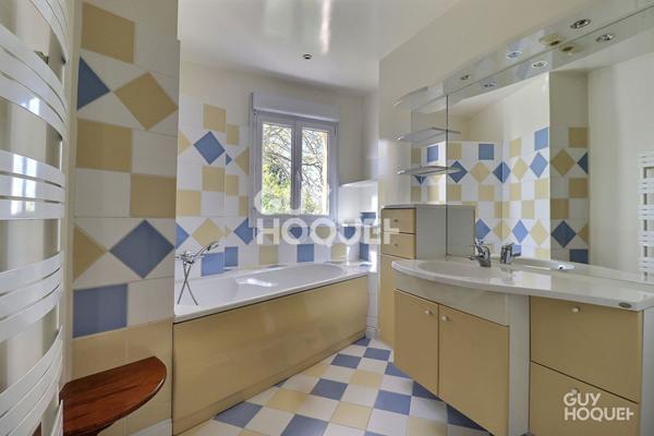 Maison Individuelle de 2001, 7P, 135m2, 491m2 de terrain
