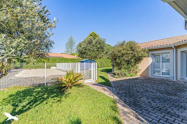 Maison à vendre |  Blanquefort |  6 pièces | 138 m²
