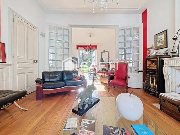 Maison bourgeoise CENTRE-VILLE LIMOGES ! RARE