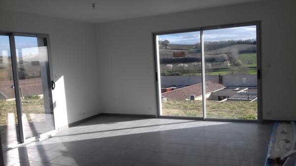 Belle villa de plain-pied avec garage et jardin Montréal (11290)