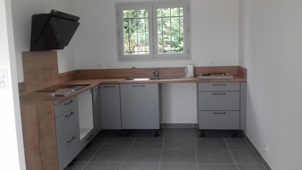 Belle villa de plain-pied avec garage et jardin Montréal (11290)