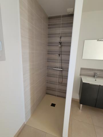 Belle villa de plain-pied avec garage et jardin Montréal (11290)