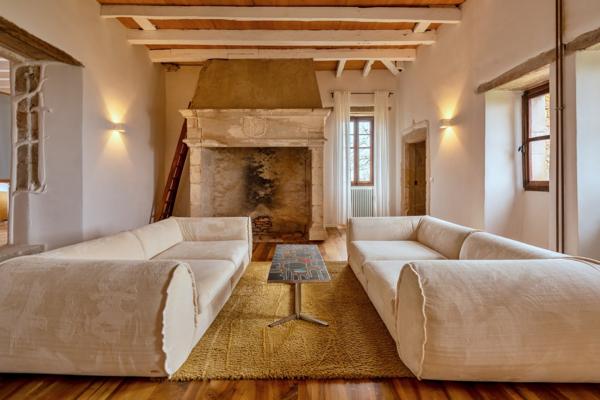 CHÂTEAU ENTIEREMENT RENOVE Figeac