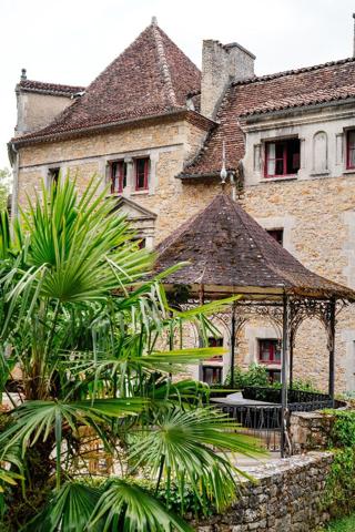 CHÂTEAU ENTIEREMENT RENOVE Figeac